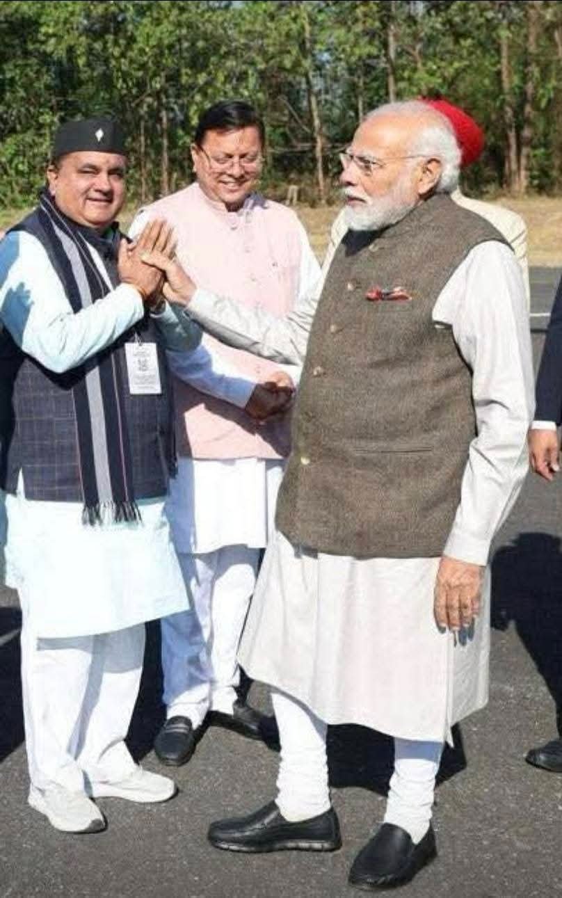 नहीं उड़ा त्रिवेंद्र का हेलीकाप्टर सिर्फ उडी धूल