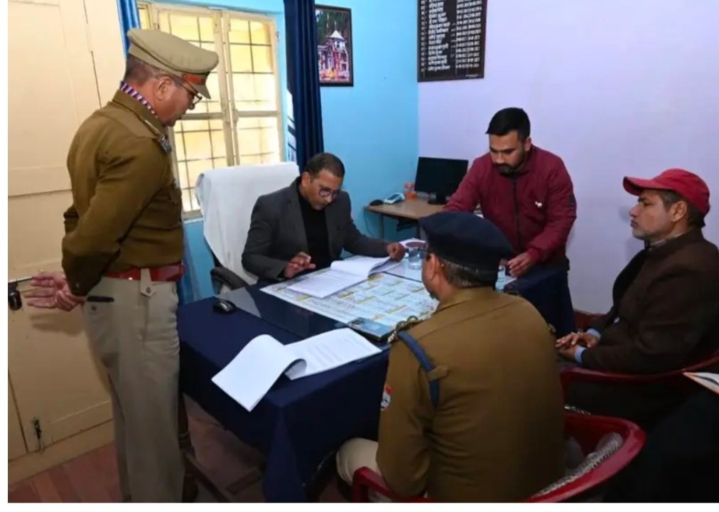 उत्तरकाशी: जिलाधिकारी ने चिन्यालीसौड़ तहसील, थाना और ब्लॉक का निरीक्षण कर दिए कड़े निर्देश