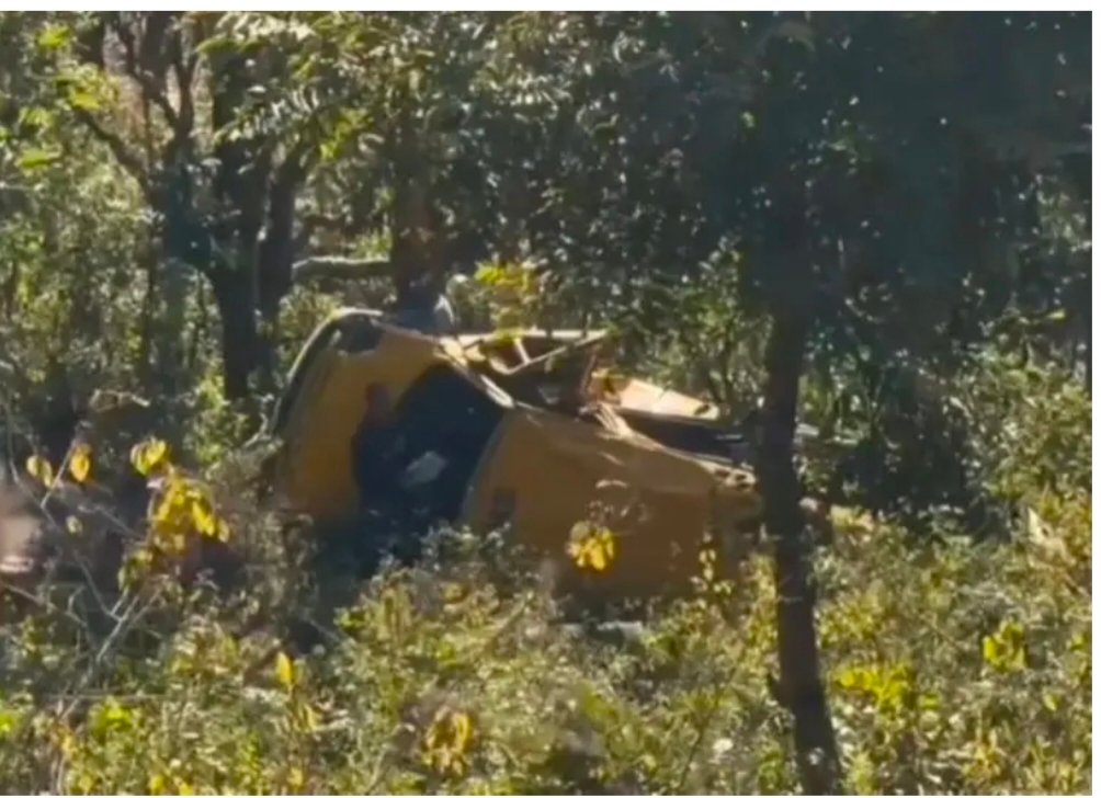 सहसपुर में बड़ा हादसा ताला, 100 मीटर गहरी खाई में जा गिरी स्कूल बस, छात्रों ने कूदकर बचाई जान