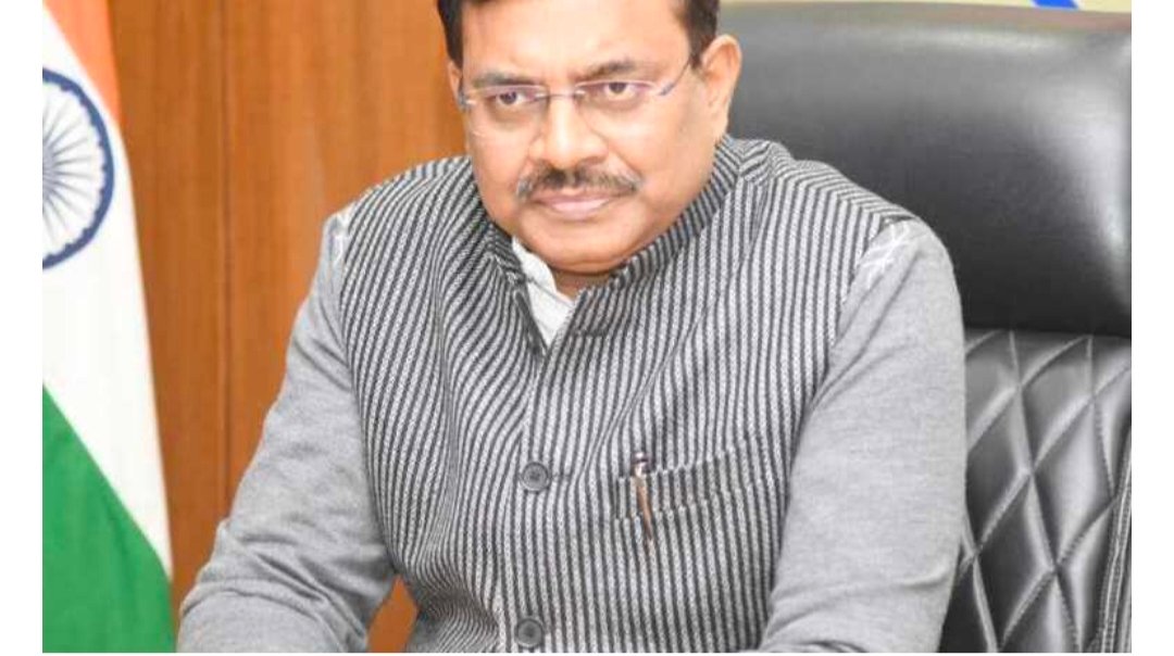 :-मुख्य सचिव आनंद बर्द्धन ने मंगलवार को प्रदेश में शीतलहर की आम जनता के साथ सभी जिला परिषदों में वीडियो कॉन्फ्रेंसिंग के माध्यम से बैठक ली।