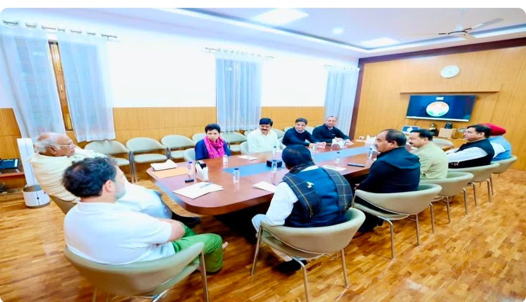 उत्तराखंड के चार नेताओं को कांग्रेस हाईकमान ने दी बड़ी जिम्मेदारी, देखिये लिस्टबदरीनाथ विधायक लखपत बुटोला को कांग्रेस हाईकमान ने यूपी का पर्यवेक्षक बनाया है.